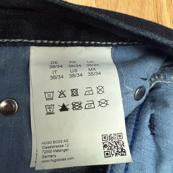 Boss Dark Blue Men's Jeans - Picture 3 of 5